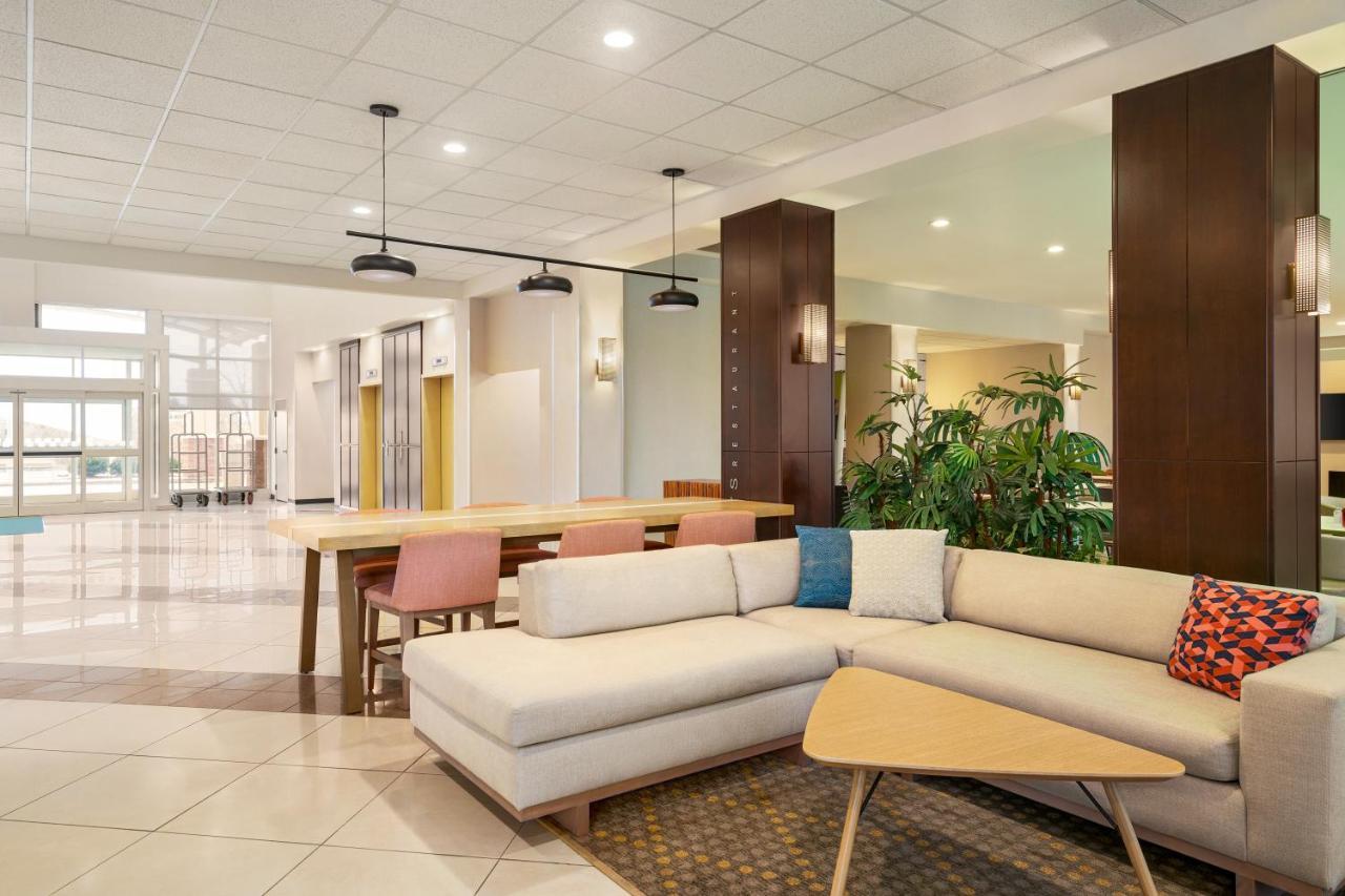 Holiday Inn Florence By Ihg Экстерьер фото